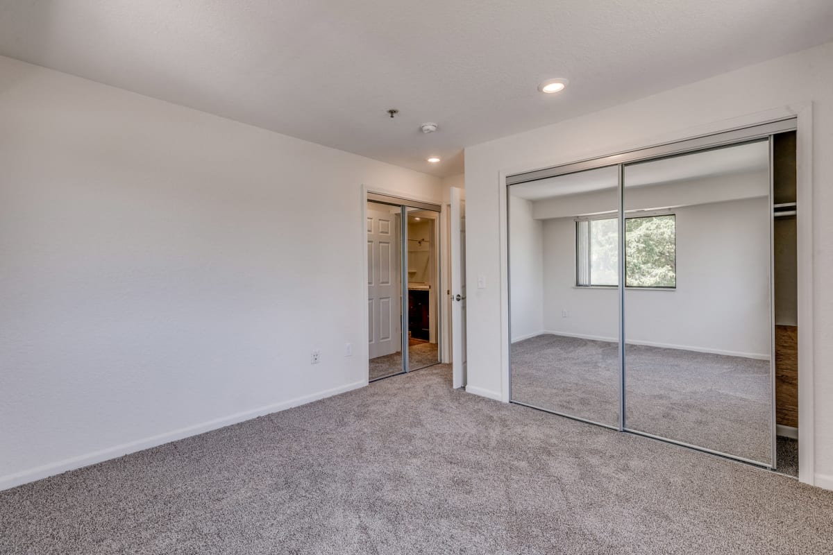 Photos and Video of Glenwood Apartments in East Lansing, MI